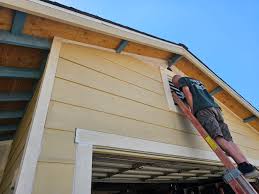 Siding Removal and Disposal in Russellville, AR